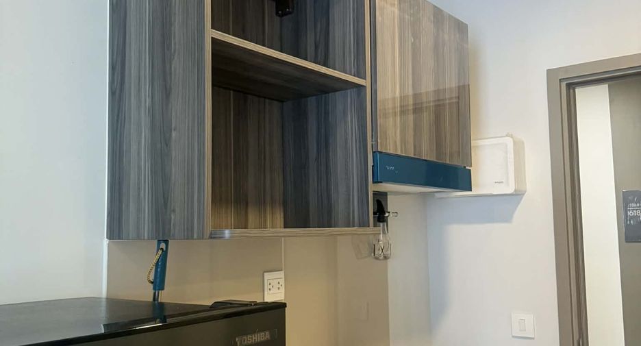 For rent studio condo in Phra Khanong, Bangkok