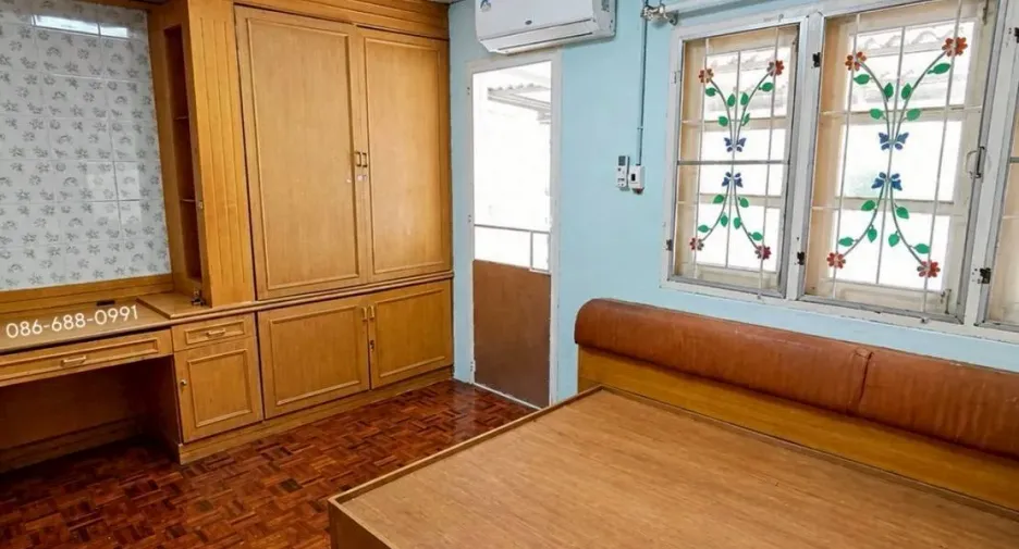 For sale 5 bedrooms house in Pak Kret, Nonthaburi