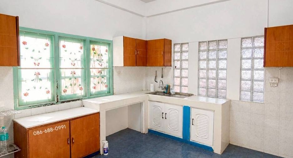 À vendre 5 chambres maison à Pak Kret, Nonthaburi