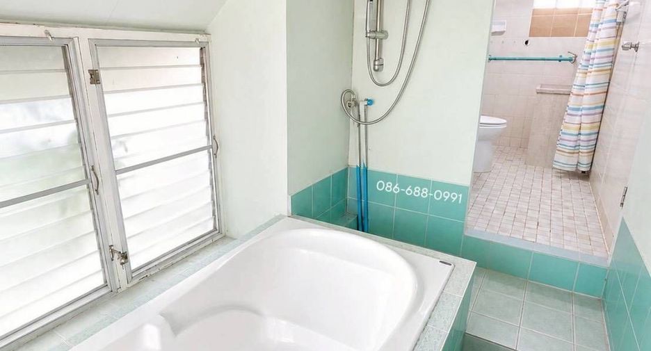 À vendre 5 chambres maison à Pak Kret, Nonthaburi