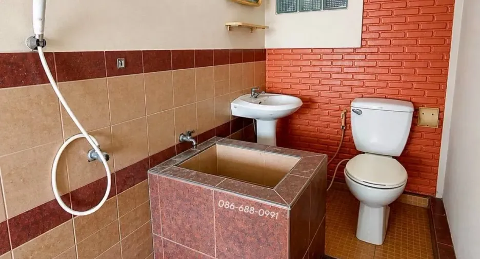 For sale 5 bedrooms house in Pak Kret, Nonthaburi