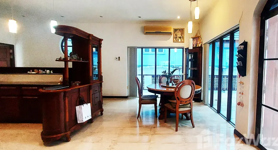 For sale 10 bedrooms hotel in Klaeng, Rayong