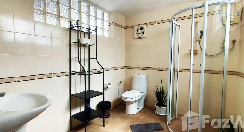 For sale 10 bedrooms hotel in Klaeng, Rayong