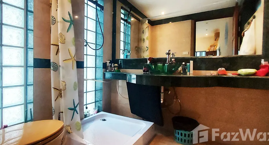 For sale 10 bedrooms hotel in Klaeng, Rayong