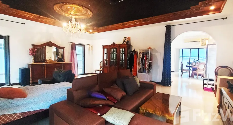 For sale 10 bedrooms hotel in Klaeng, Rayong