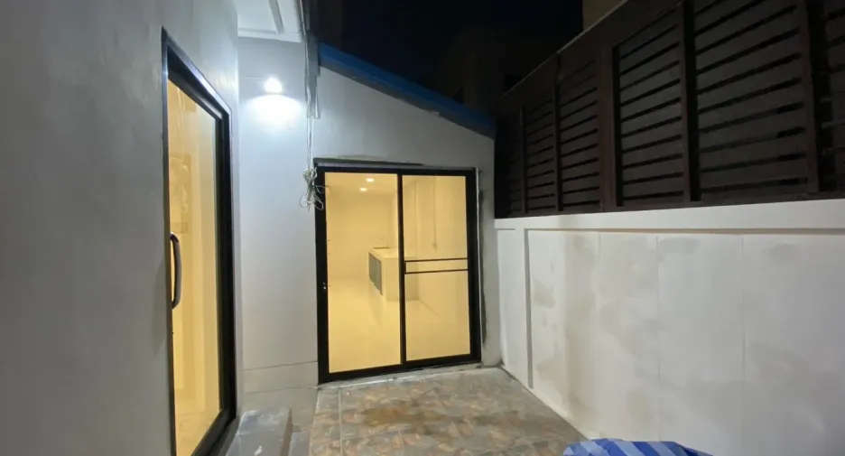 For sale 3 bedrooms house in Mueang Samut Sakhon, Samut Sakhon