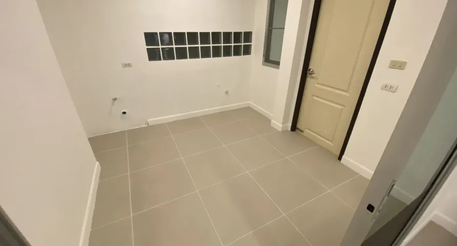 For sale 3 bedrooms house in Mueang Samut Sakhon, Samut Sakhon