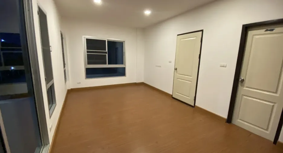 For sale 3 bedrooms house in Mueang Samut Sakhon, Samut Sakhon