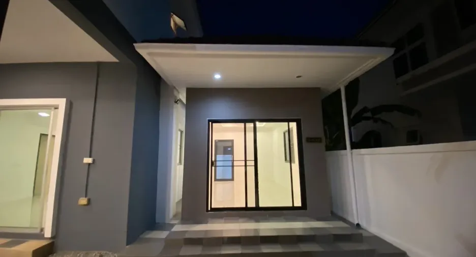 For sale 3 bedrooms house in Mueang Samut Sakhon, Samut Sakhon
