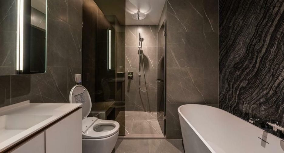 For sale and for rent 2 bedrooms condo in Watthana, Bangkok