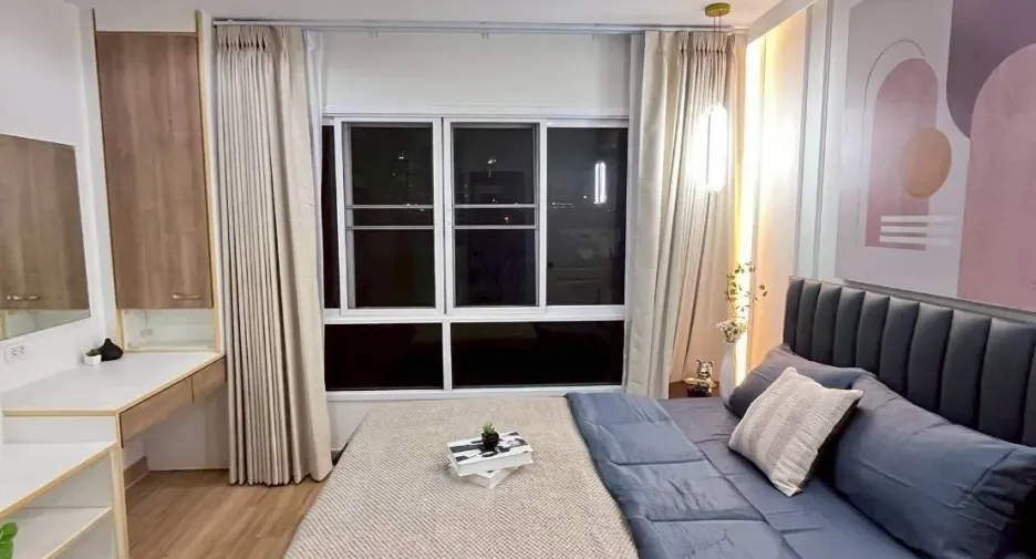 For rent 2 bedrooms condo in Khlong Toei, Bangkok