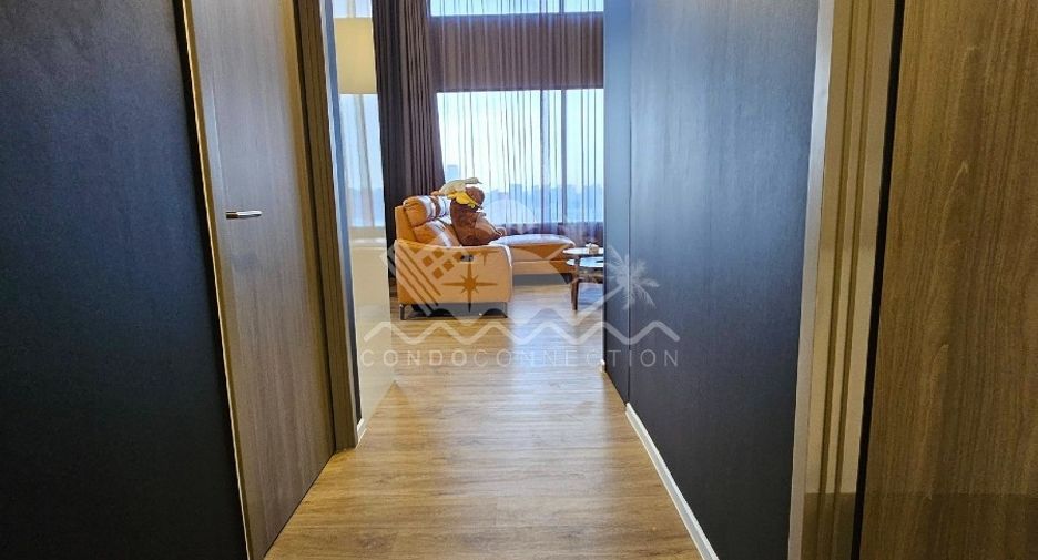 À vendre 2 chambres condo à Huai Khwang, Bangkok