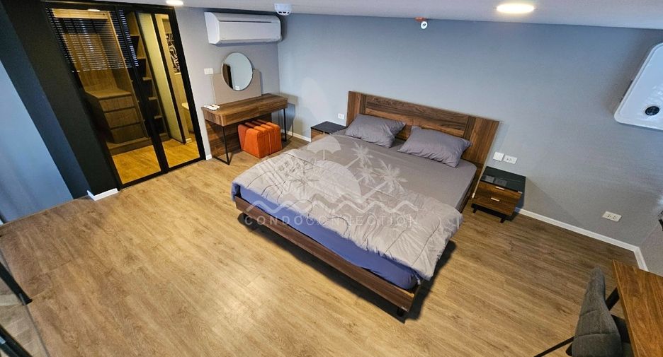 For sale 2 bedrooms condo in Huai Khwang, Bangkok