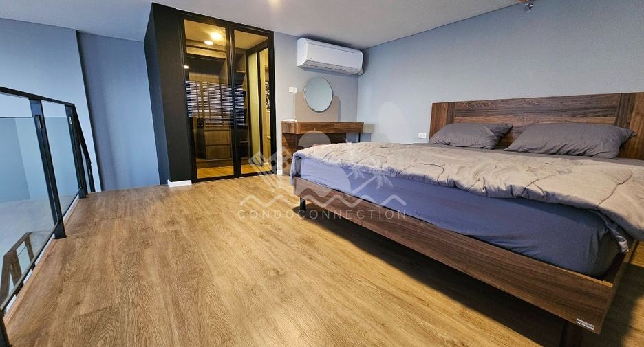 For sale 2 bedrooms condo in Huai Khwang, Bangkok