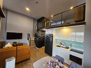 Condo en venta de 2 habitaciones en Huai Khwang, Bangkok