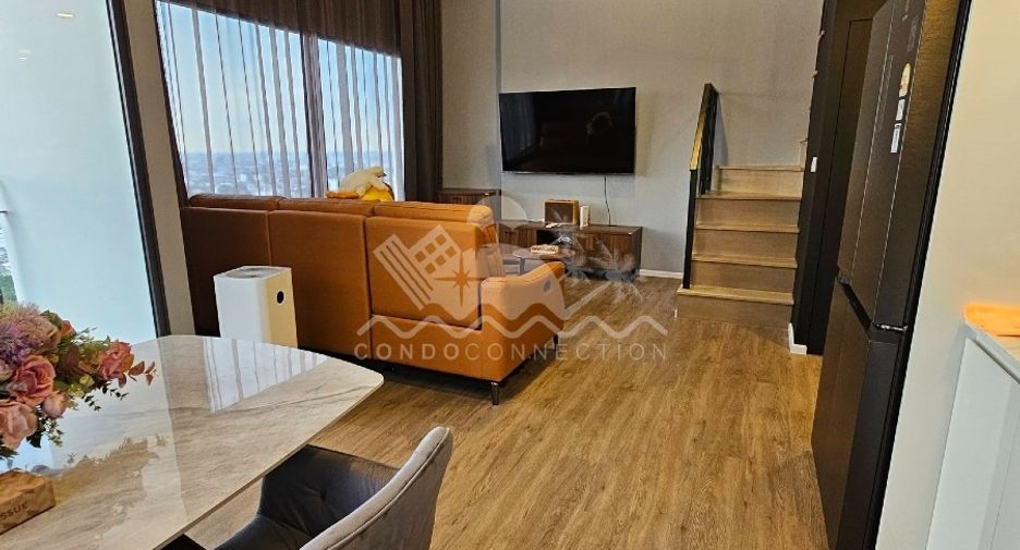 For sale 2 bedrooms condo in Huai Khwang, Bangkok
