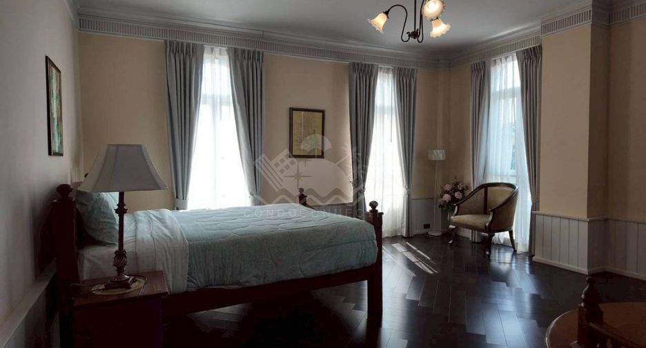 For sale 3 bedrooms house in Khlong Sam Wa, Bangkok