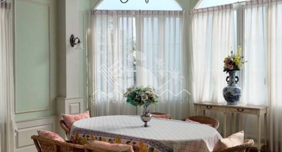For sale 3 bedrooms house in Khlong Sam Wa, Bangkok