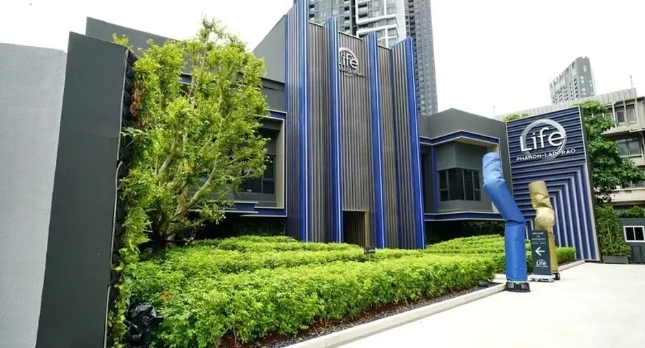 For sale and for rent 2 bedrooms condo in Chatuchak, Bangkok