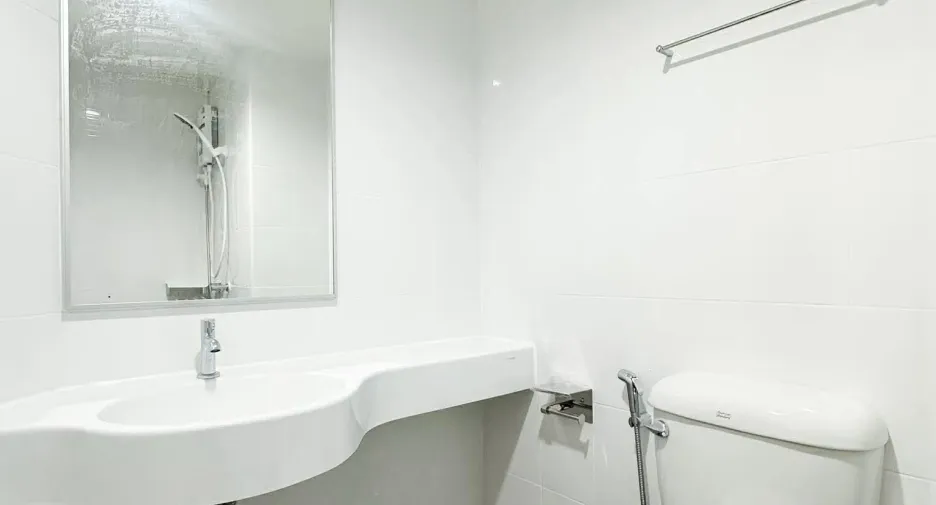 For sale 1 bed condo in Khan Na Yao, Bangkok