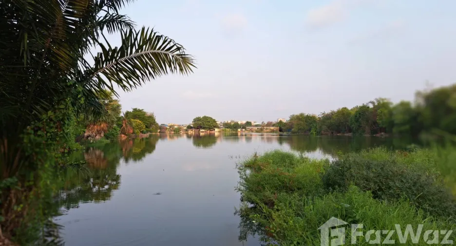 出租 3 卧室 独立屋 在 Bang Khen, 曼谷
