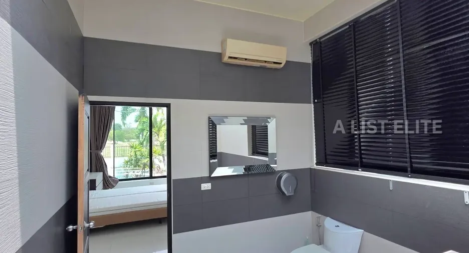 For sale 3 ベッドルーム house in Sattahip, Pattaya