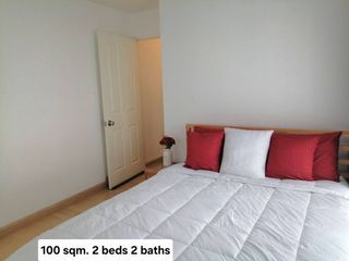 For rent 2 bedrooms condo in Yan Nawa, Bangkok