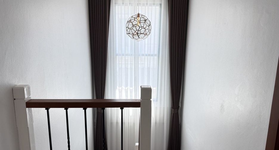 Villa zum Kauf mit 5 Zimmer in Mueang Phuket, Phuket