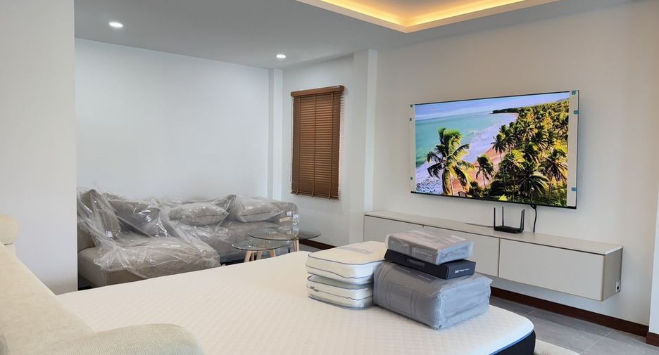 Villa zum Kauf mit 5 Zimmer in Mueang Phuket, Phuket