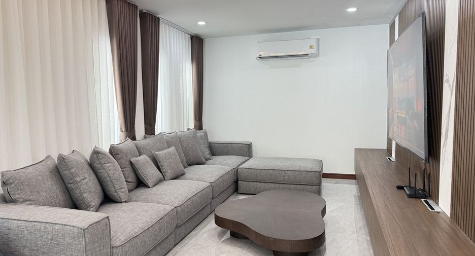 Villa zum Kauf mit 5 Zimmer in Mueang Phuket, Phuket