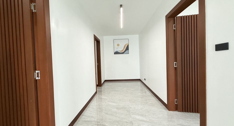 Villa zum Kauf mit 5 Zimmer in Mueang Phuket, Phuket