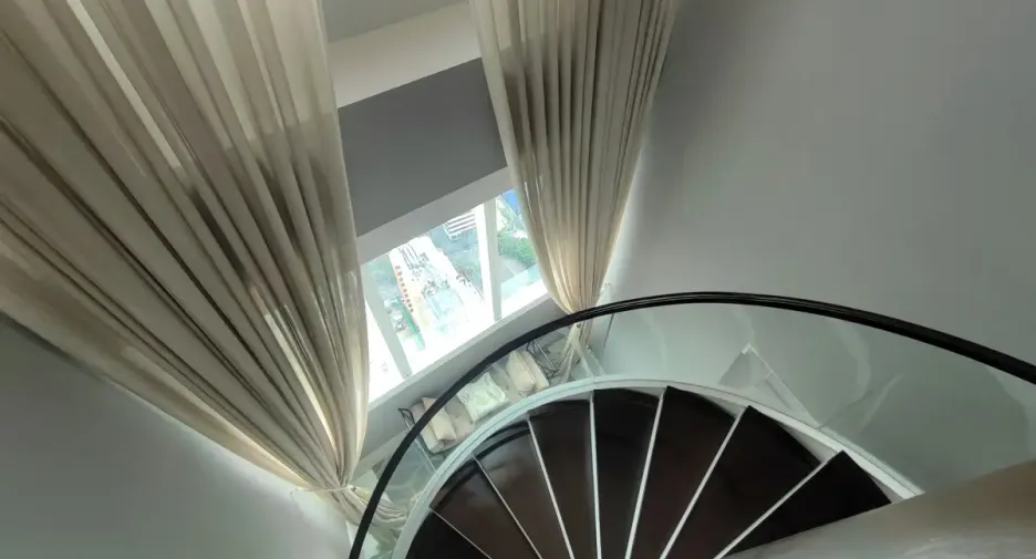 À vendre 3 chambres condo à Khlong Toei, Bangkok