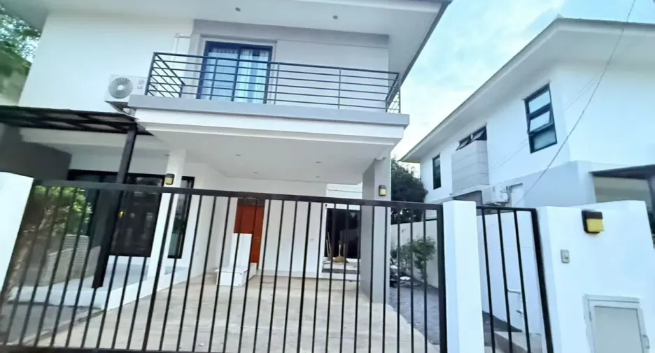 For sale 4 bedrooms house in Ko Samui, Surat Thani