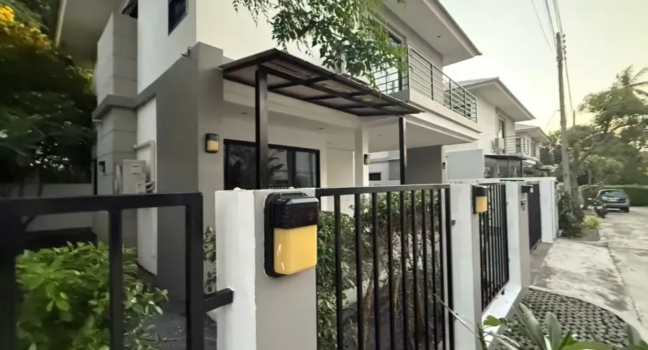 For sale 4 bedrooms house in Ko Samui, Surat Thani