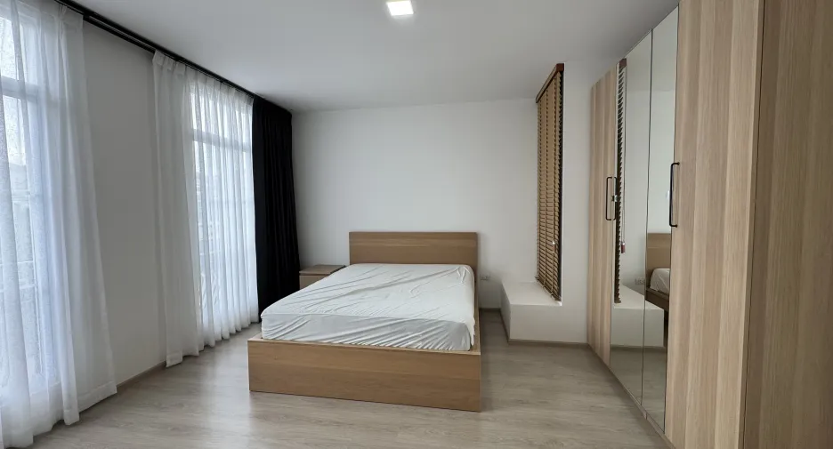 For rent 3 bedrooms townhouse in Bang Phli, Samut Prakan