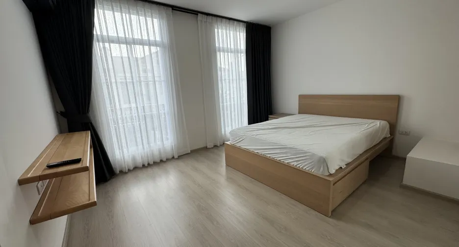 For rent 3 bedrooms townhouse in Bang Phli, Samut Prakan