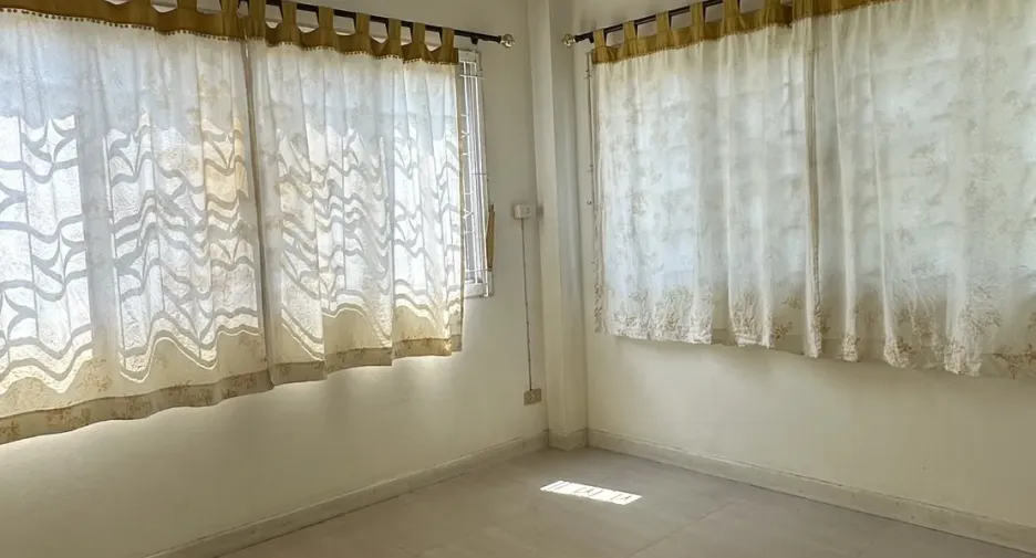 Casa en venta de 4 habitaciones en San Sai, Chiang Mai