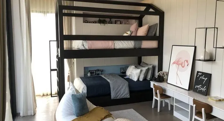 Casa en venta de 4 habitaciones en Bang Kapi, Bangkok