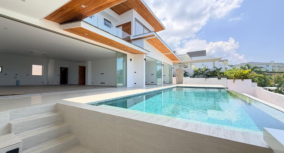 À vendre 4 chambres villa à Ko Samui, Surat Thani