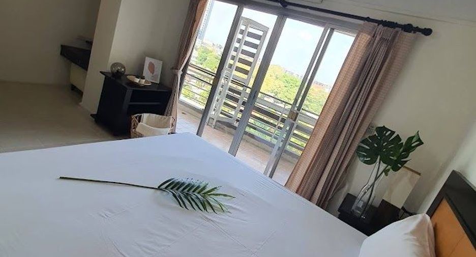 For rent 1 bed condo in Khlong Toei, Bangkok
