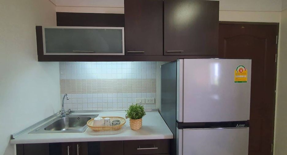 For rent 1 bed condo in Khlong Toei, Bangkok