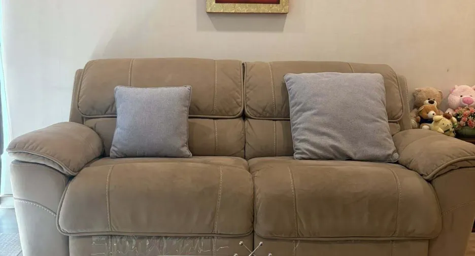 For rent 2 bedrooms condo in Khlong San, Bangkok