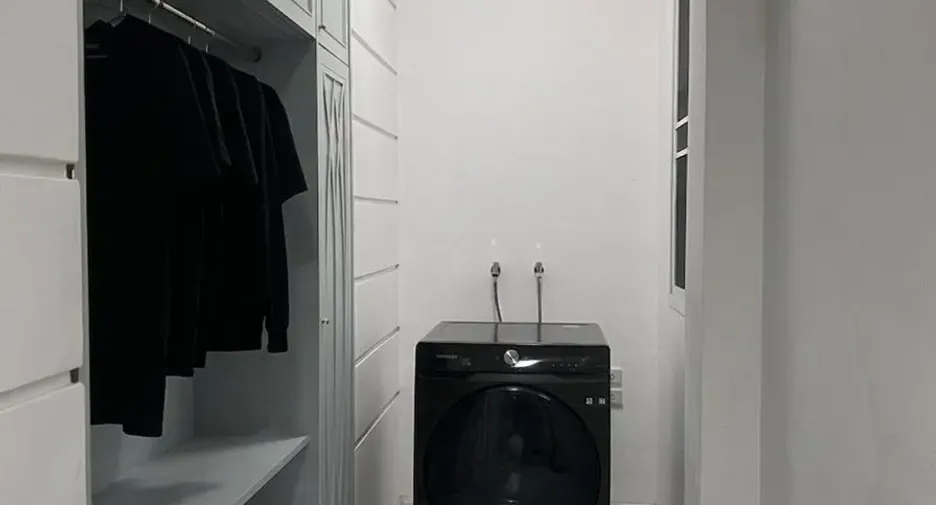 For rent 4 bedrooms house in Thawi Watthana, Bangkok