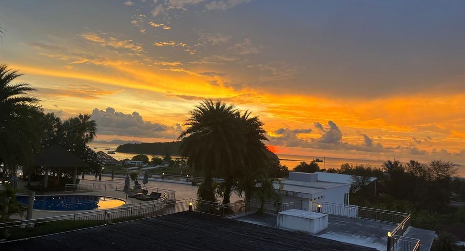 For sale 2 bedrooms condo in Mueang Phuket, Phuket