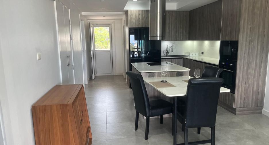 For sale 2 bedrooms condo in Mueang Phuket, Phuket