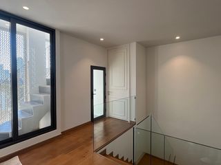 Casa adosada en venta de 3 habitaciones en Watthana, Bangkok
