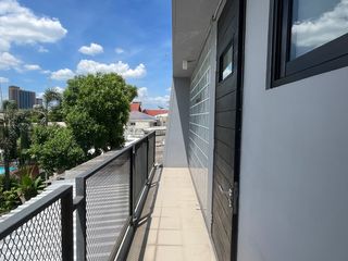 Casa adosada en venta de 3 habitaciones en Watthana, Bangkok