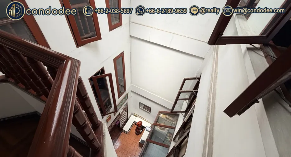 Casa adosada en venta de 4 habitaciones en Watthana, Bangkok