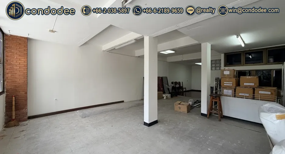Casa adosada en venta de 4 habitaciones en Watthana, Bangkok