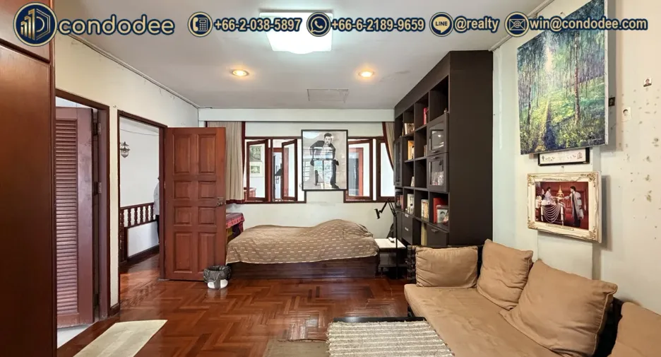 Casa adosada en venta de 4 habitaciones en Watthana, Bangkok